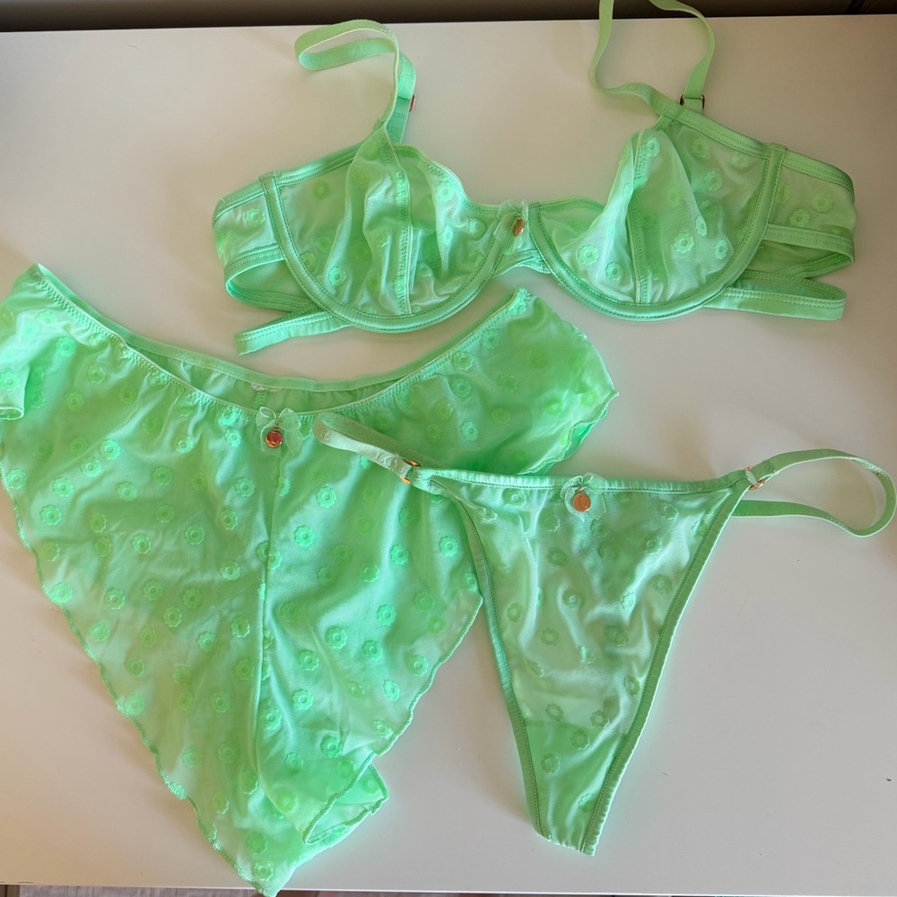 Lounge Underwear Sheer Mint/Lime Green Lace Lingerie 3-Piece Set